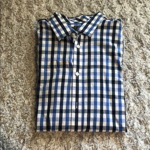 Men’s dress shirt.